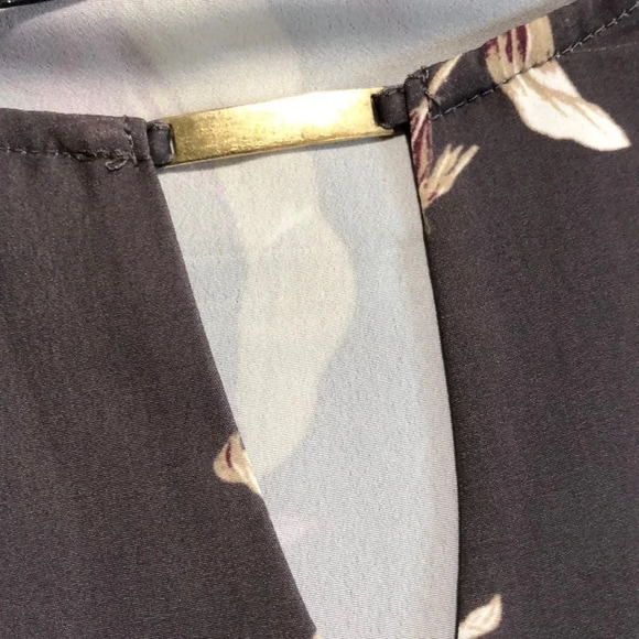 DG2 Diane Gilman Floral Blouse - Picture 7 of 8